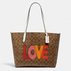 Coach Canvas City Tote Love Print Chalk Khaki